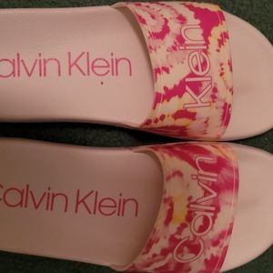 Womens slides